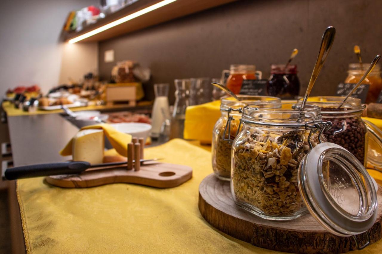 Dolcevita Ambiez B&B San Lorenzo Dorsino Exteriér fotografie