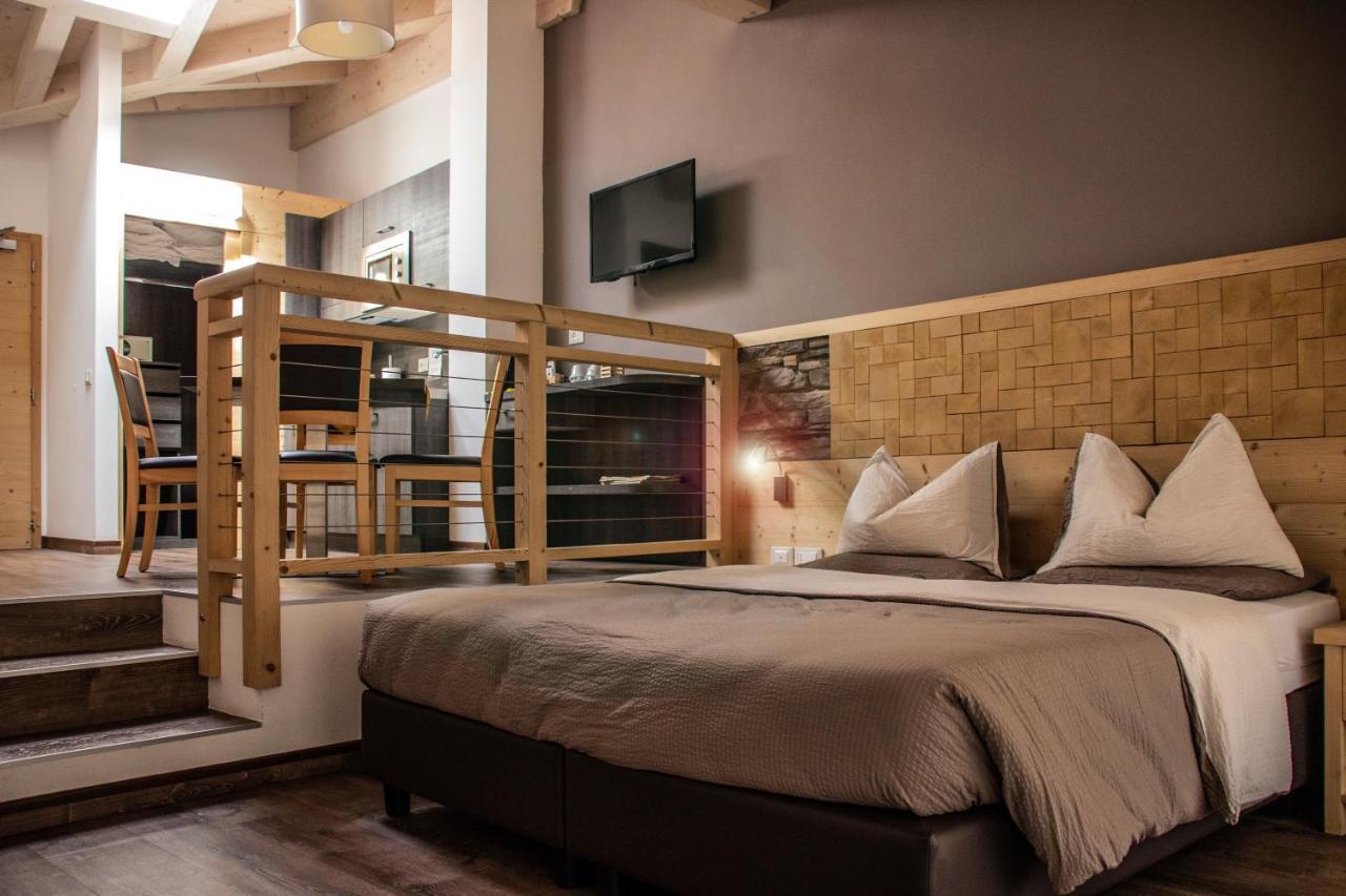 Dolcevita Ambiez B&B San Lorenzo Dorsino Exteriér fotografie