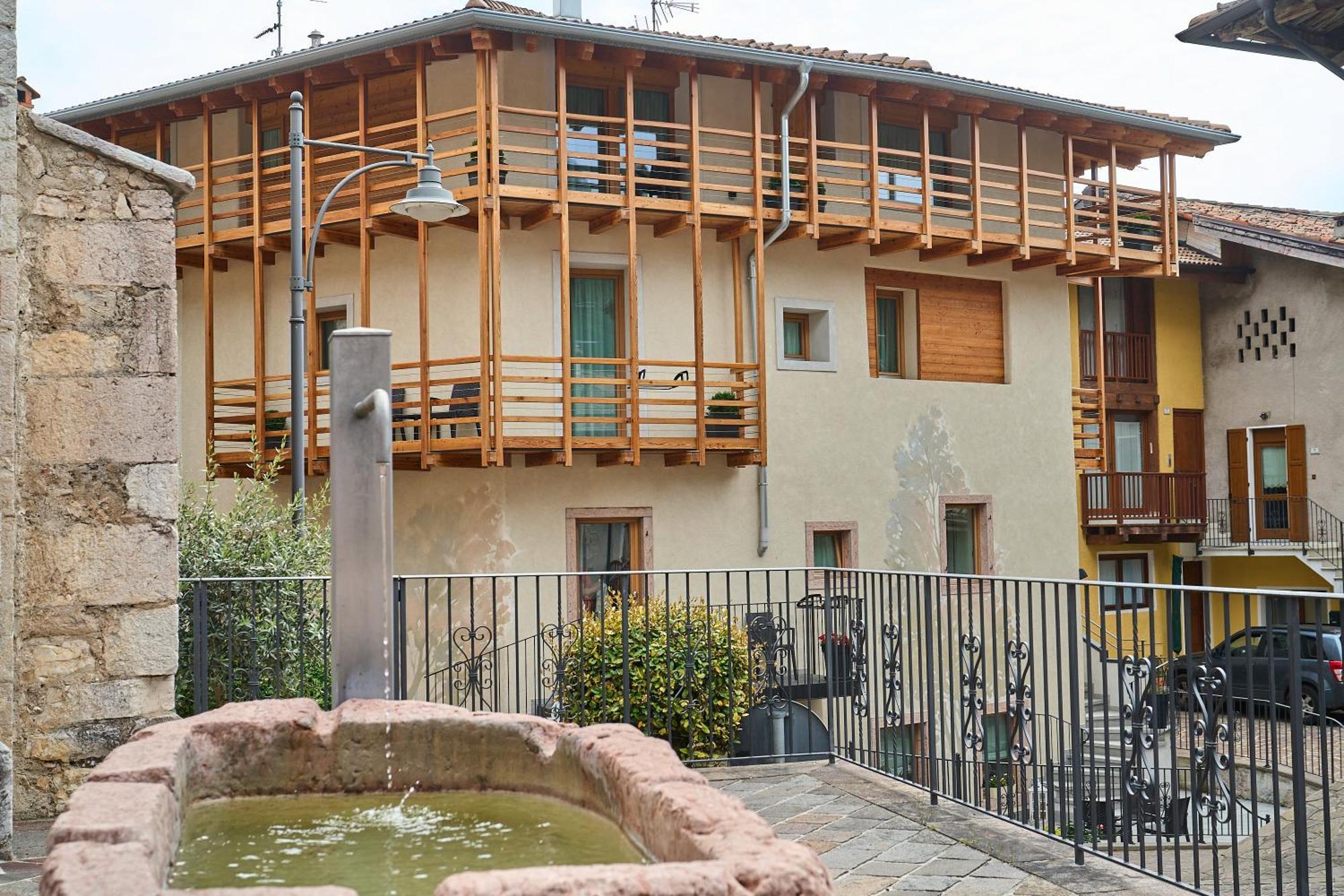 Dolcevita Ambiez B&B San Lorenzo Dorsino Exteriér fotografie