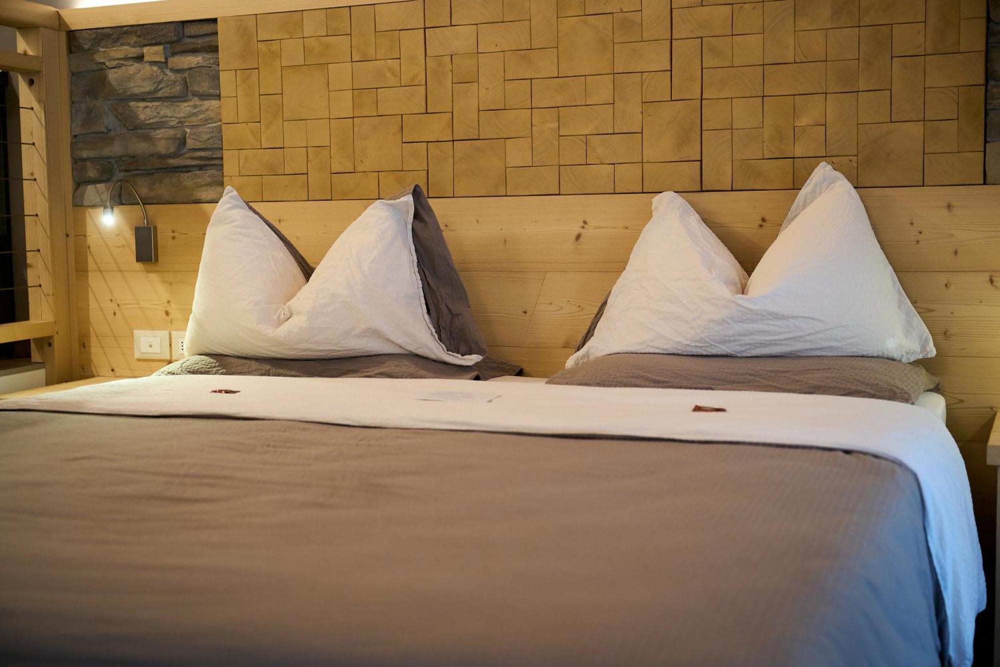 Dolcevita Ambiez B&B San Lorenzo Dorsino Exteriér fotografie