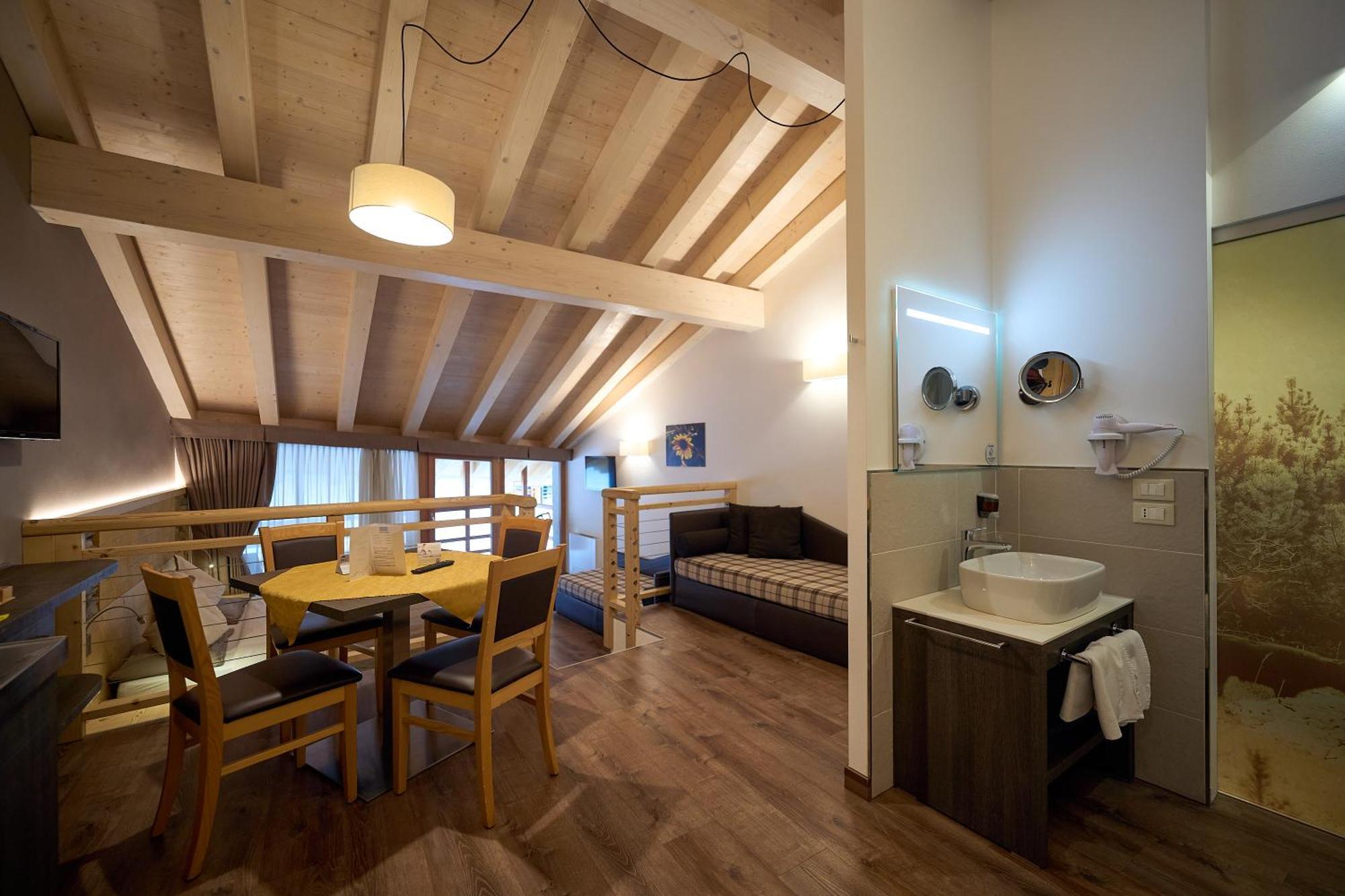 Dolcevita Ambiez B&B San Lorenzo Dorsino Exteriér fotografie