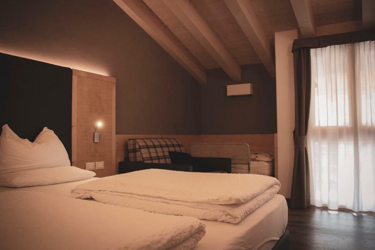 Dolcevita Ambiez B&B San Lorenzo Dorsino Exteriér fotografie