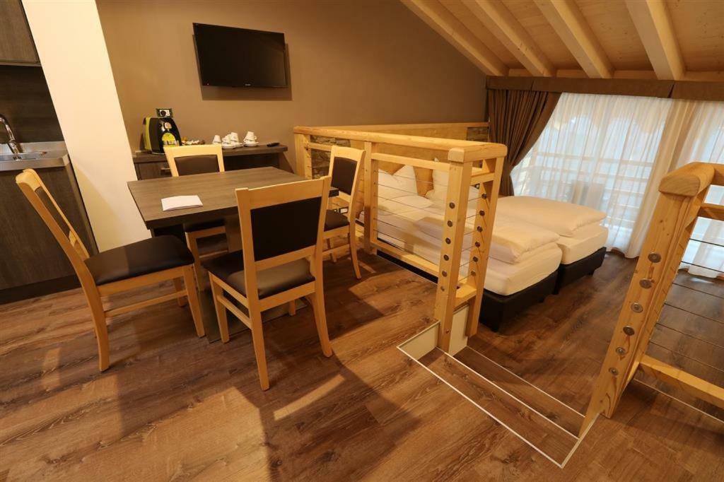 Dolcevita Ambiez B&B San Lorenzo Dorsino Exteriér fotografie