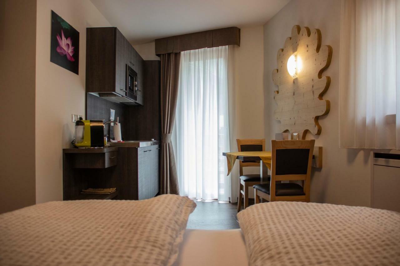 Dolcevita Ambiez B&B San Lorenzo Dorsino Exteriér fotografie